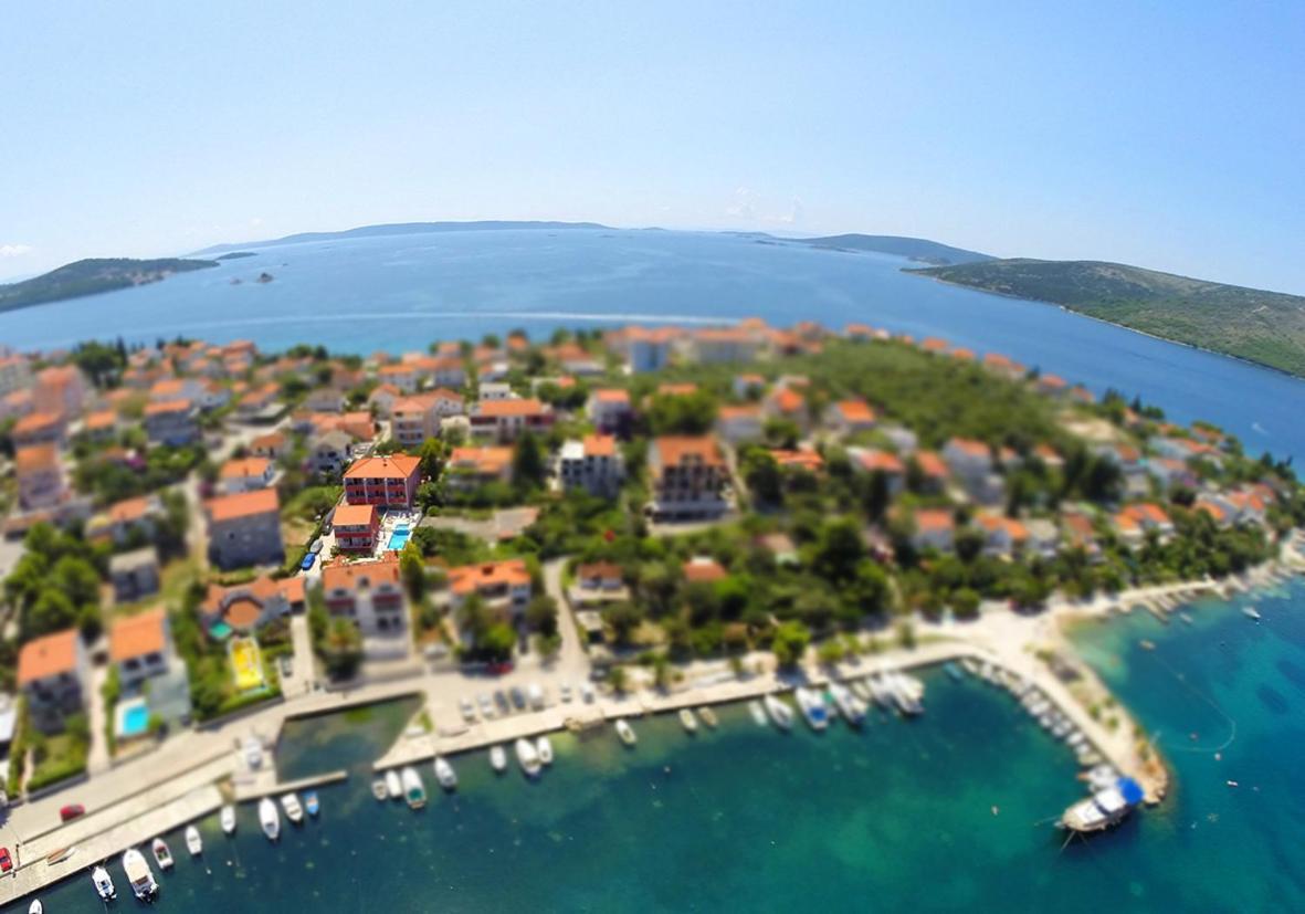 Apartments Stina Seget Vranjica Ngoại thất bức ảnh